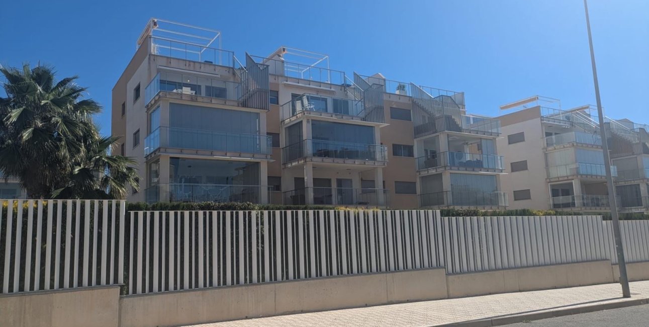 Resale - Apartment / flat -
Orihuela Costa - Villamartin