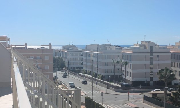 Resale - Apartment / flat -
Orihuela Costa - Villamartin