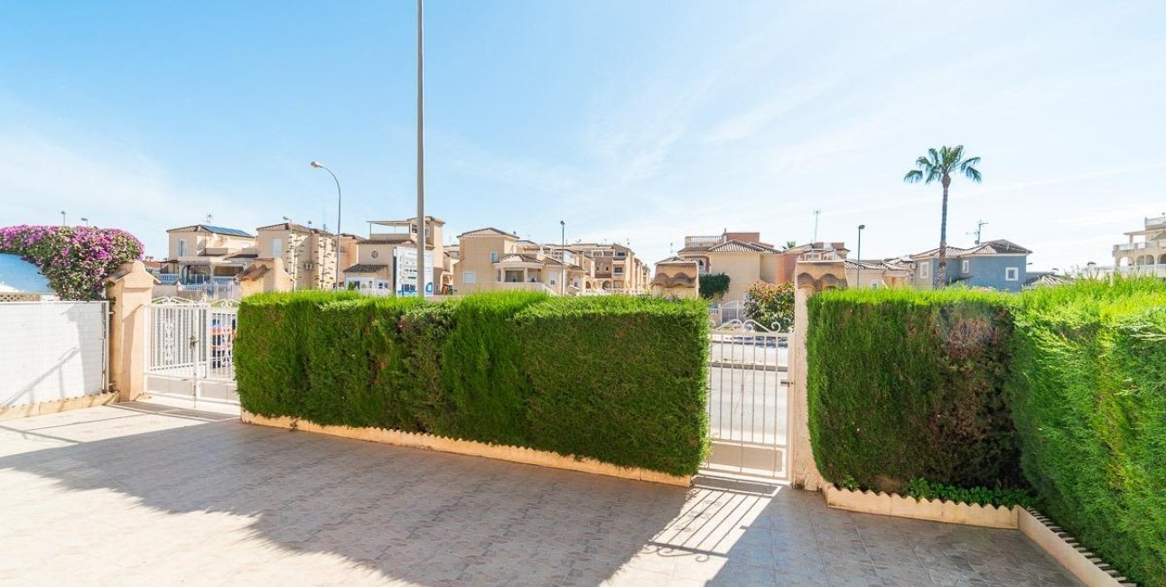 Resale - Townhouse -
Orihuela Costa - Punta Prima