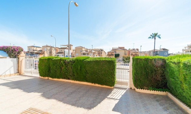 Resale - Townhouse -
Orihuela Costa - Punta Prima