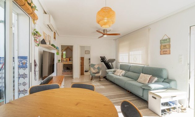 Resale - Townhouse -
Orihuela Costa - Punta Prima