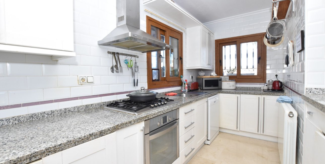 Resale - Villa -
Algorfa - La Finca Golf Resort