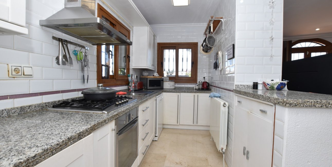 Resale - Villa -
Algorfa - La Finca Golf Resort