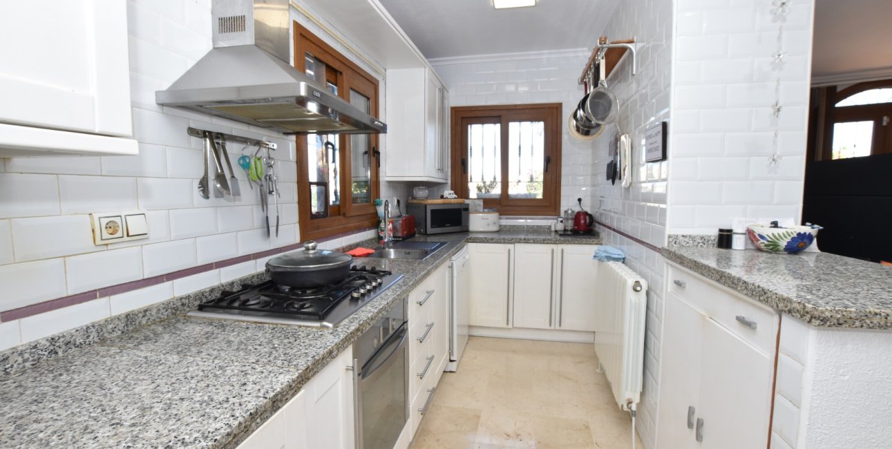 Resale - Villa -
Algorfa - La Finca Golf Resort