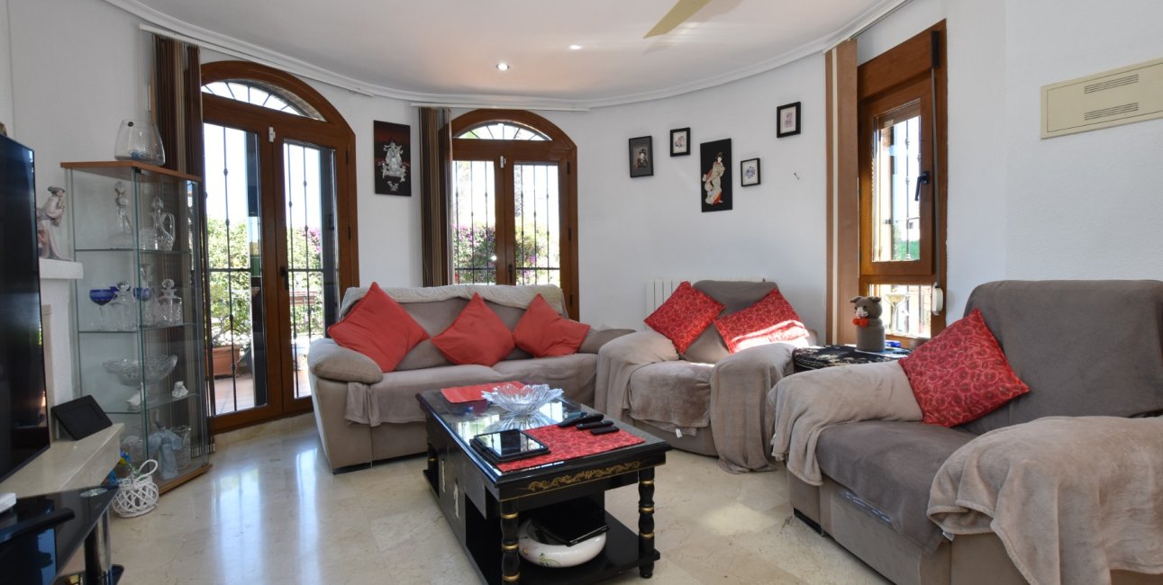 Resale - Villa -
Algorfa - La Finca Golf Resort