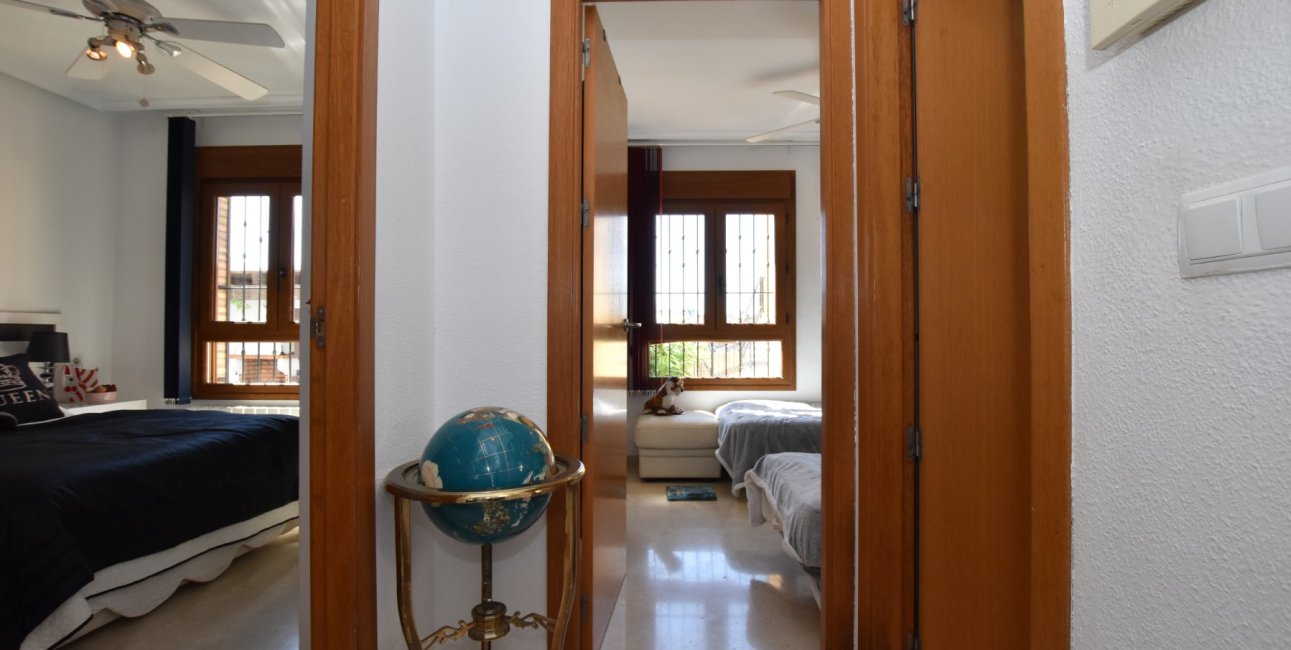 Resale - Villa -
Algorfa - La Finca Golf Resort