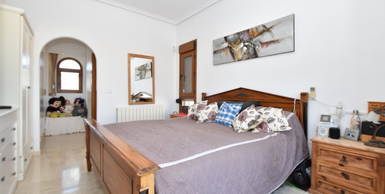 Resale - Villa -
Algorfa - La Finca Golf Resort