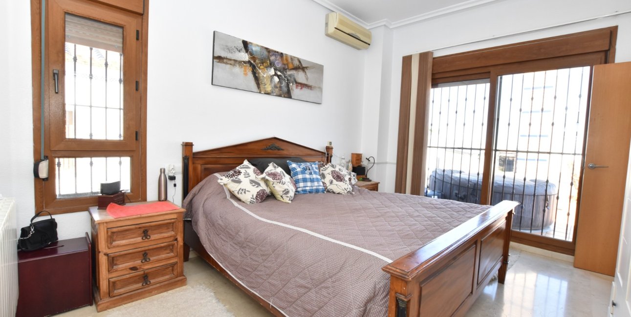 Resale - Villa -
Algorfa - La Finca Golf Resort