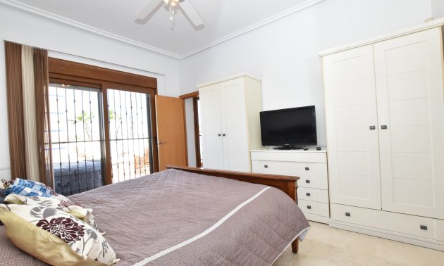 Resale - Villa -
Algorfa - La Finca Golf Resort