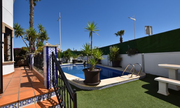 Resale - Villa -
Algorfa - La Finca Golf Resort