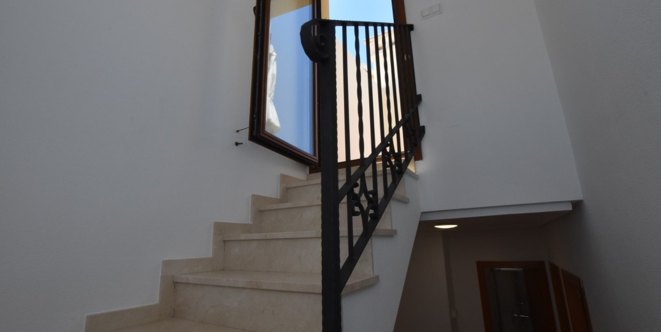Resale - Townhouse -
Algorfa - La Finca Golf Resort