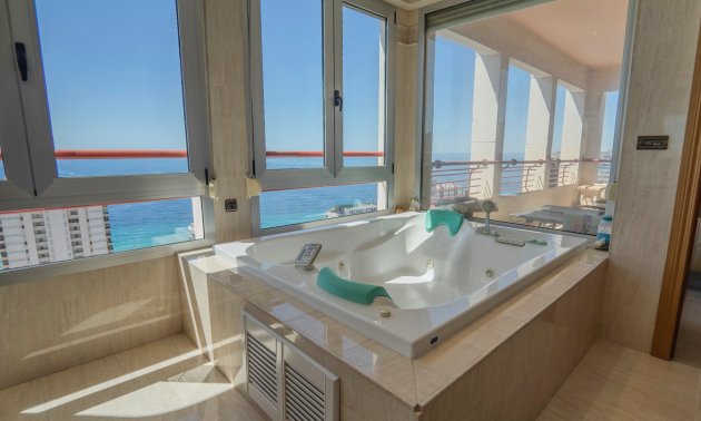Resale - Apartment / flat -
Benidorm - Benidorm - City