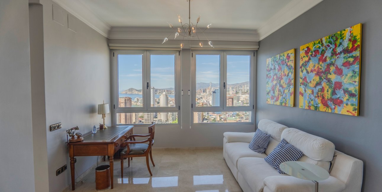 Resale - Apartment / flat -
Benidorm - Benidorm - City