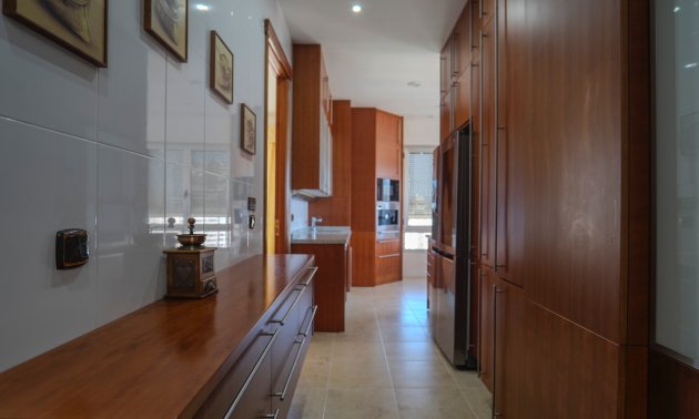 Resale - Apartment / flat -
Benidorm - Benidorm - City