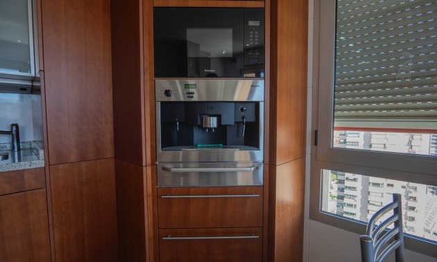 Resale - Apartment / flat -
Benidorm - Benidorm - City
