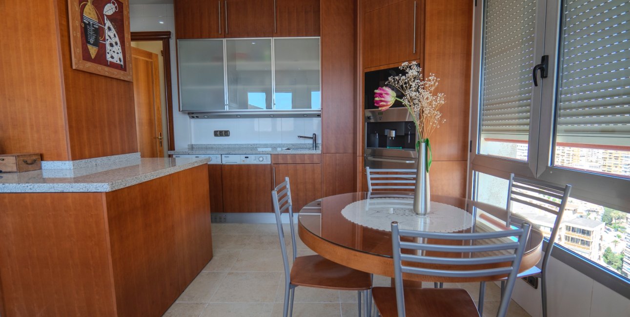 Resale - Apartment / flat -
Benidorm - Benidorm - City
