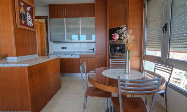 Resale - Apartment / flat -
Benidorm - Benidorm - City