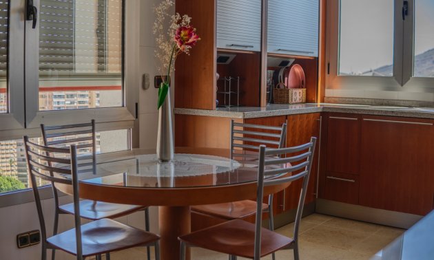 Resale - Apartment / flat -
Benidorm - Benidorm - City