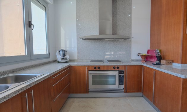 Resale - Apartment / flat -
Benidorm - Benidorm - City