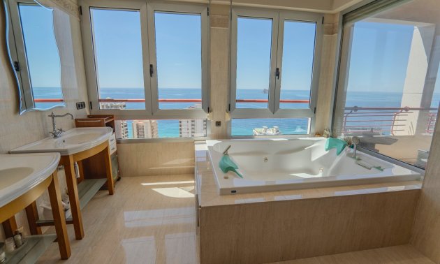 Resale - Apartment / flat -
Benidorm - Benidorm - City