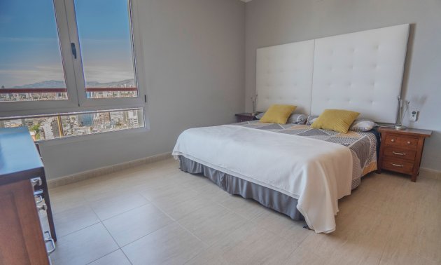 Resale - Apartment / flat -
Benidorm - Benidorm - City