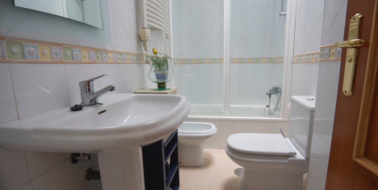 Resale - Apartment / flat -
Benidorm - Benidorm - City