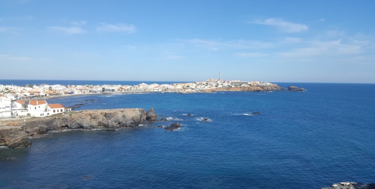 Rynek pierwotny - Willa -
Cabo de Palos - Cala Medina