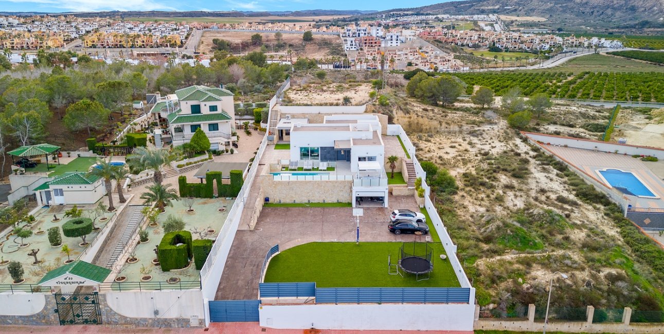 Resale - Villa -
Algorfa - Lomas de La Juliana