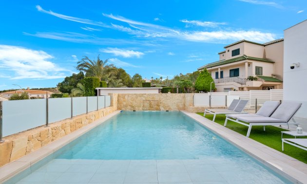 Resale - Villa -
Algorfa - Lomas de La Juliana
