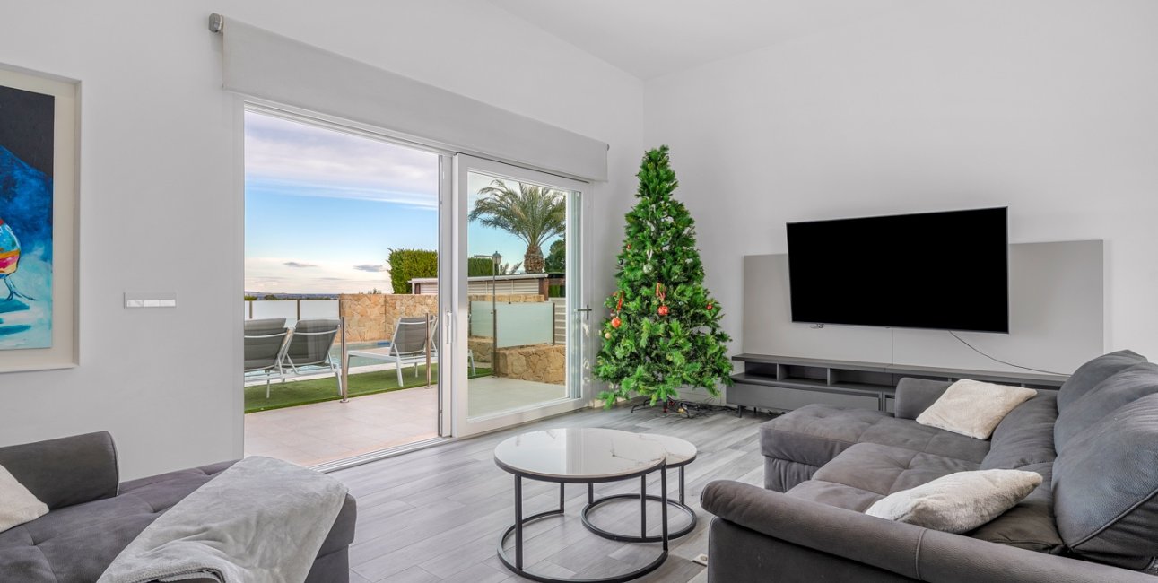 Resale - Villa -
Algorfa - Lomas de La Juliana