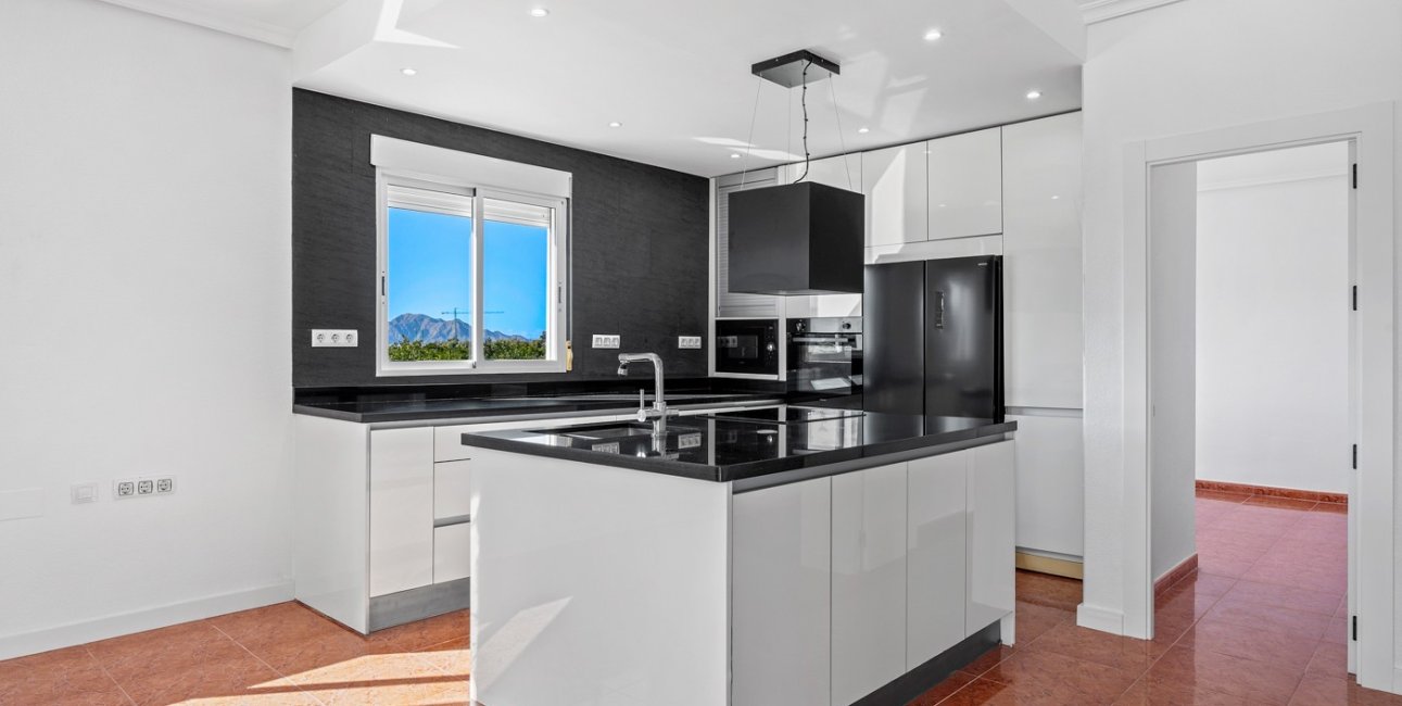 Resale - Country House -
Dolores - Dolores - Country