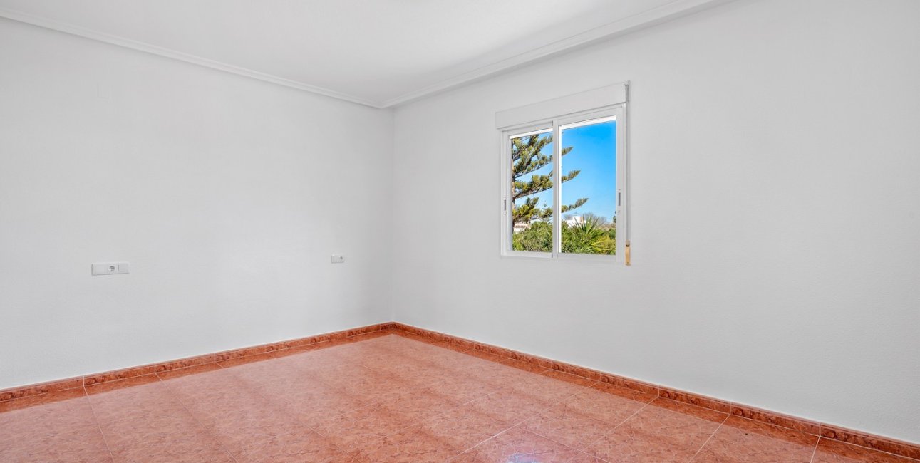 Resale - Country House -
Dolores - Dolores - Country