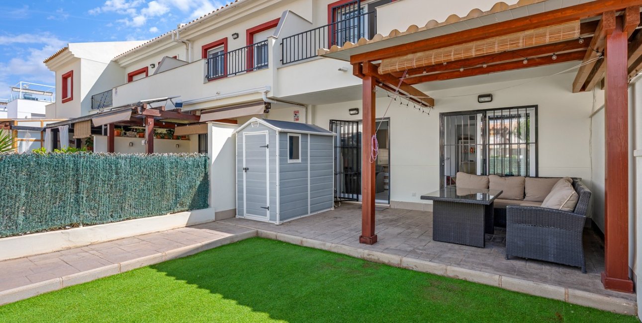 Resale - Townhouse -
Ciudad Quesada - Lo Marabu