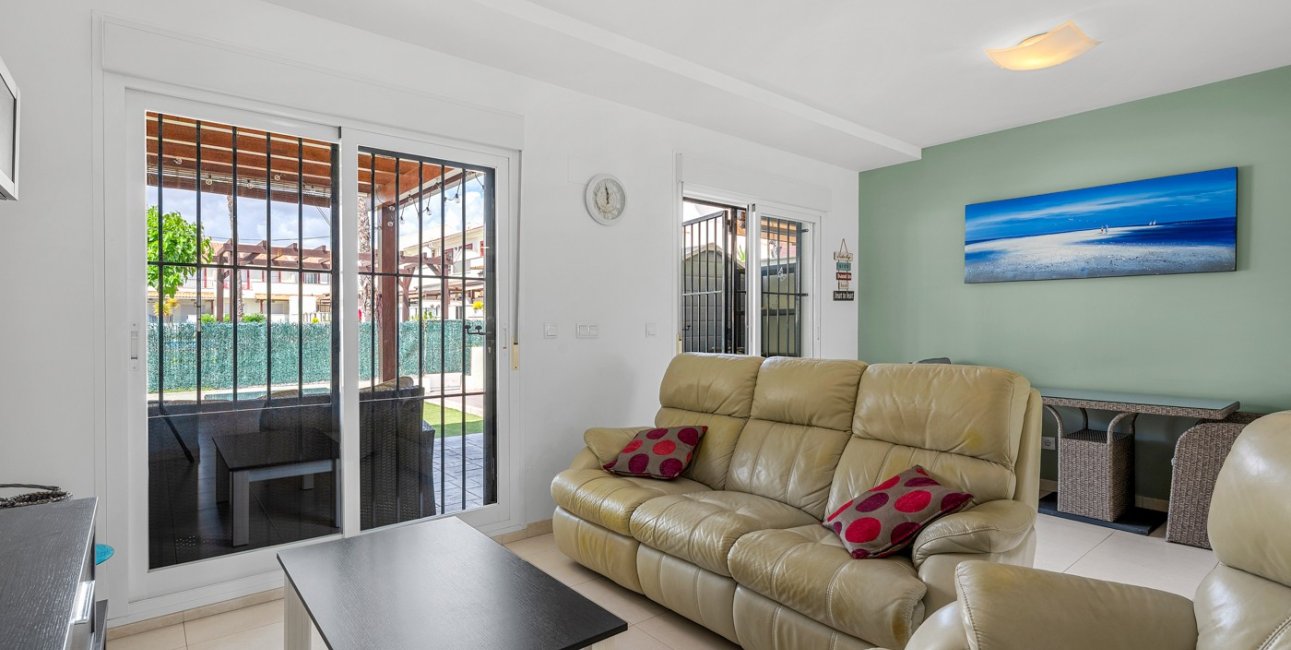Resale - Townhouse -
Ciudad Quesada - Lo Marabu