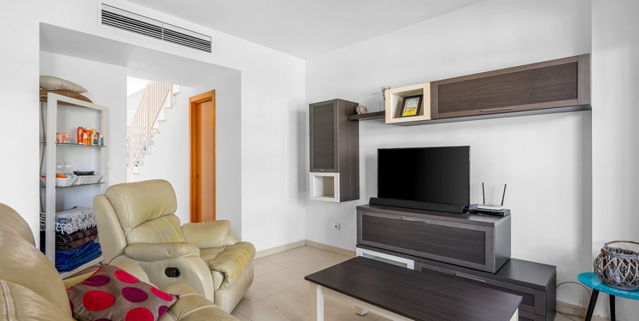 Resale - Townhouse -
Ciudad Quesada - Lo Marabu