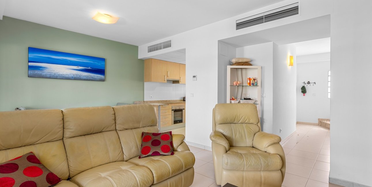 Resale - Townhouse -
Ciudad Quesada - Lo Marabu