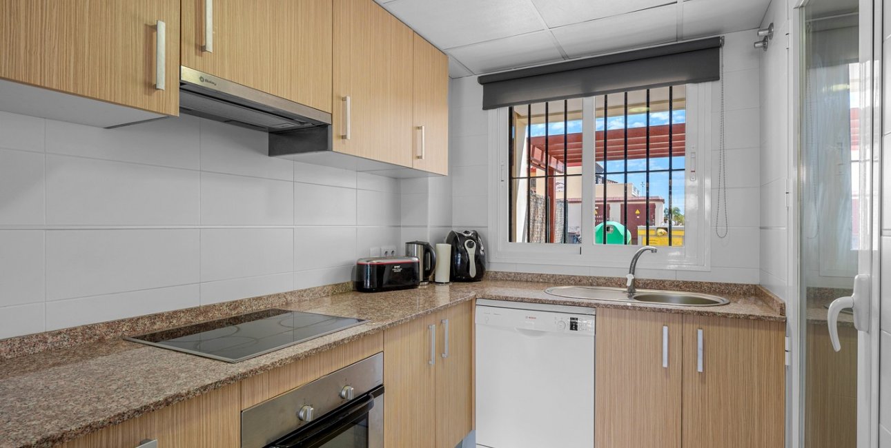 Resale - Townhouse -
Ciudad Quesada - Lo Marabu