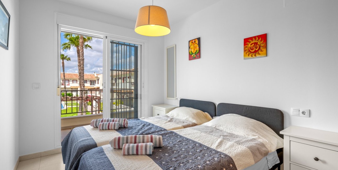 Resale - Townhouse -
Ciudad Quesada - Lo Marabu