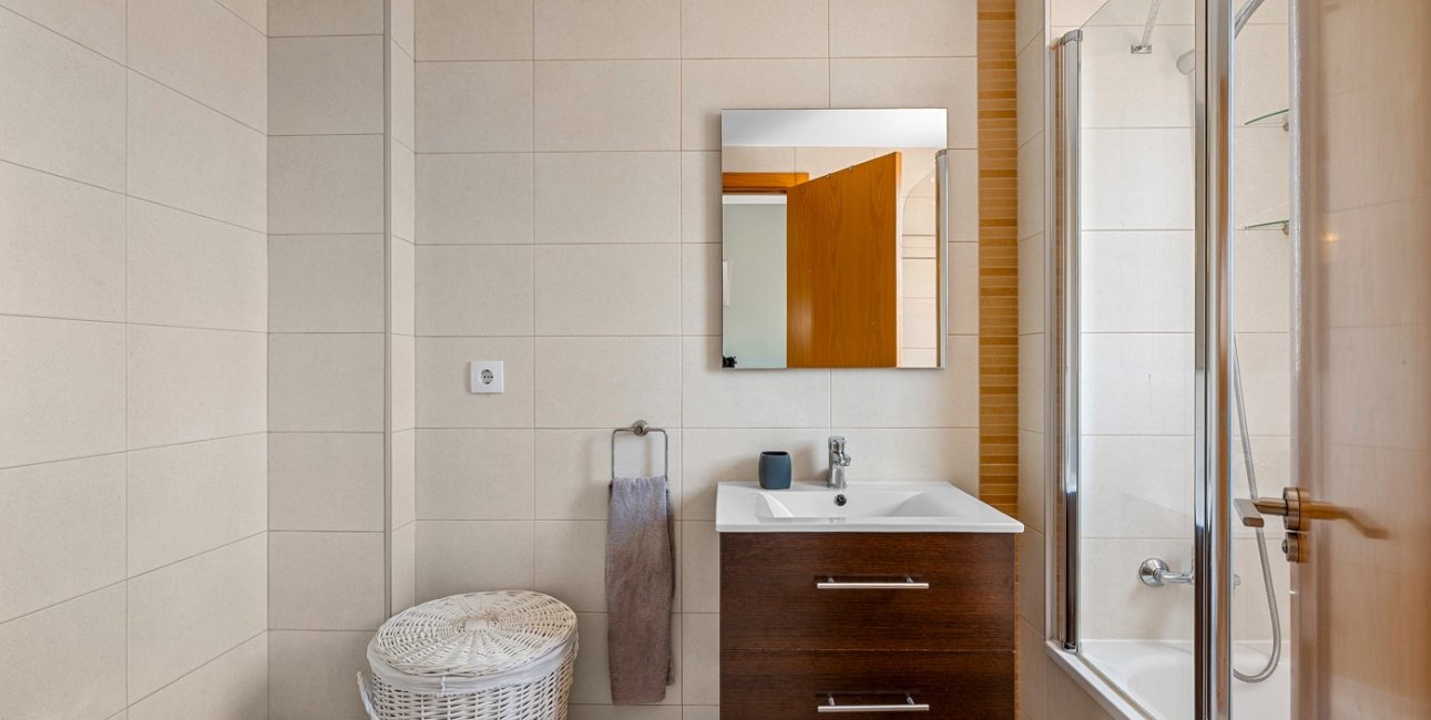 Resale - Townhouse -
Ciudad Quesada - Lo Marabu
