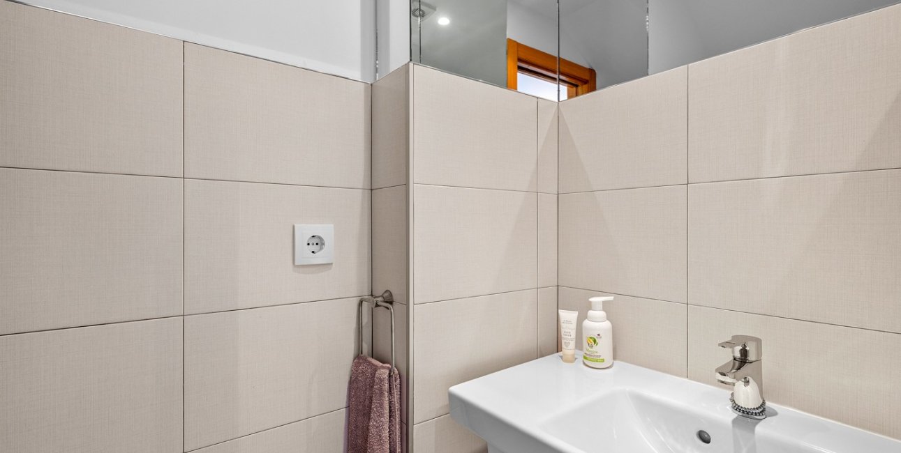 Resale - Townhouse -
Ciudad Quesada - Lo Marabu