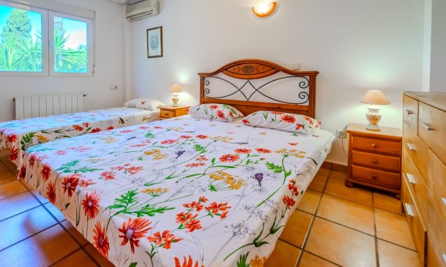 Resale - Country House -
Rojales - Rojales - Country