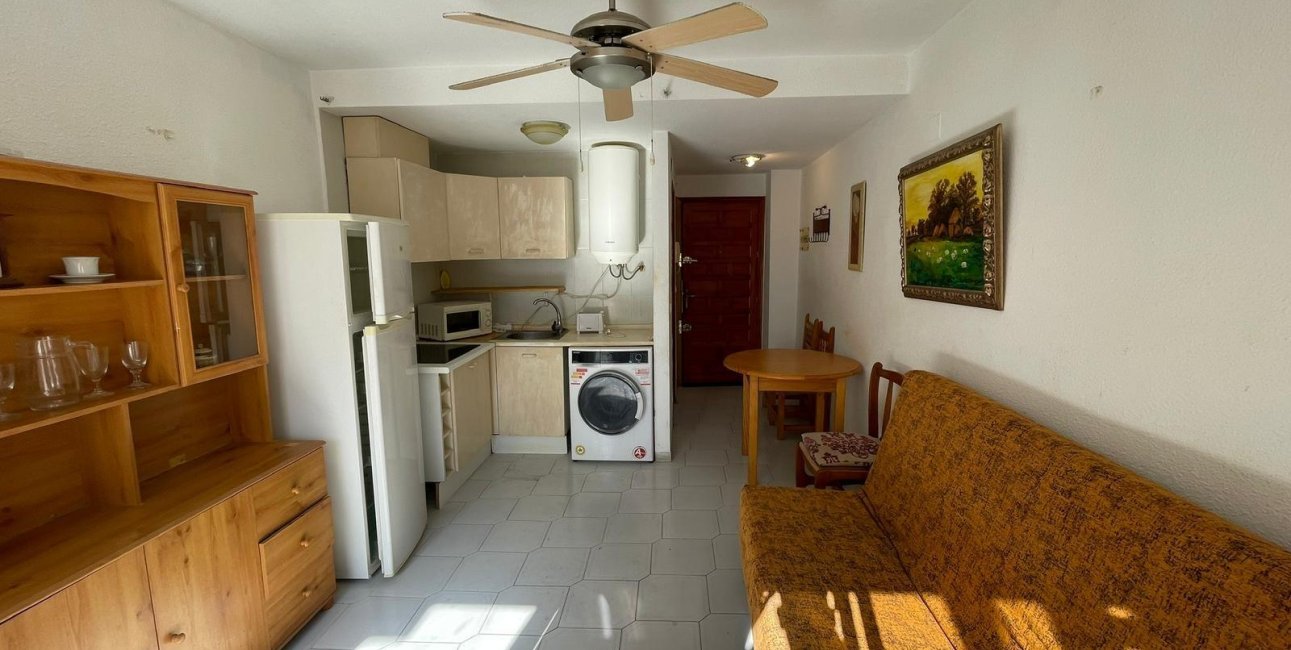 Resale - Study -
Torrevieja - Centro