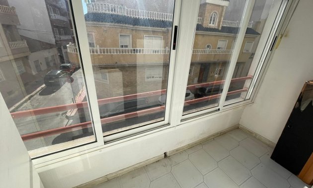 Resale - Study -
Torrevieja - Centro