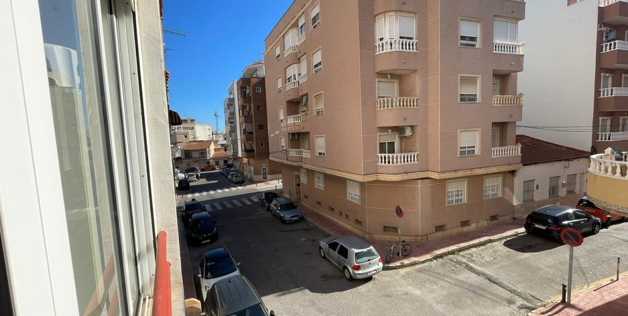Resale - Study -
Torrevieja - Centro