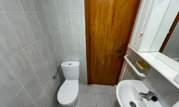 Resale - Study -
Torrevieja - Centro