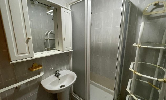 Resale - Study -
Torrevieja - Centro