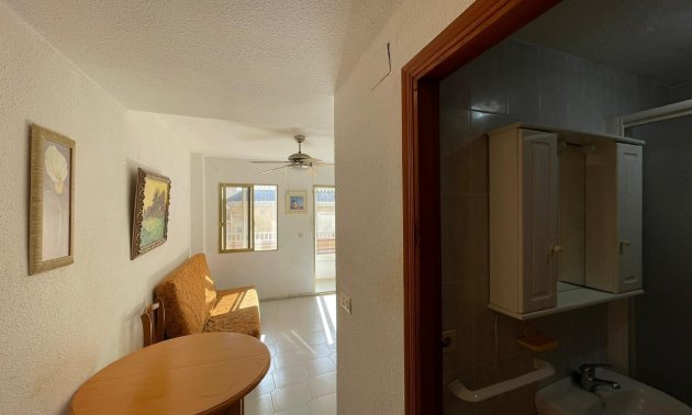 Resale - Study -
Torrevieja - Centro