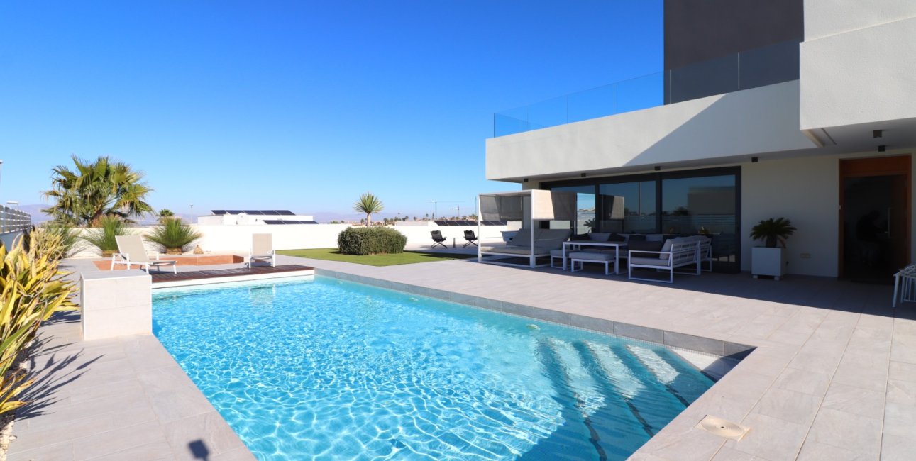 Resale - Villa -
Benimar - Benimar III