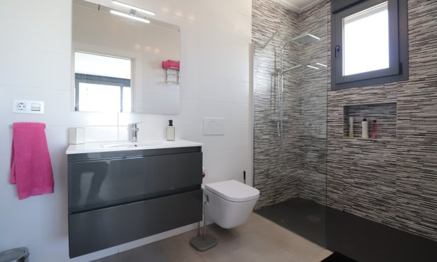 Resale - Villa -
Benimar - Benimar III