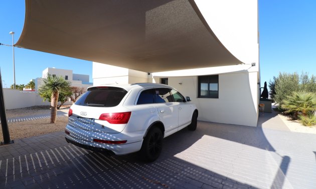 Resale - Villa -
Benimar - Benimar III